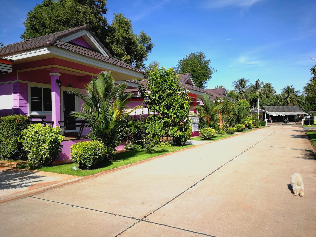 Aranya Resort Чумфон Екстериор снимка